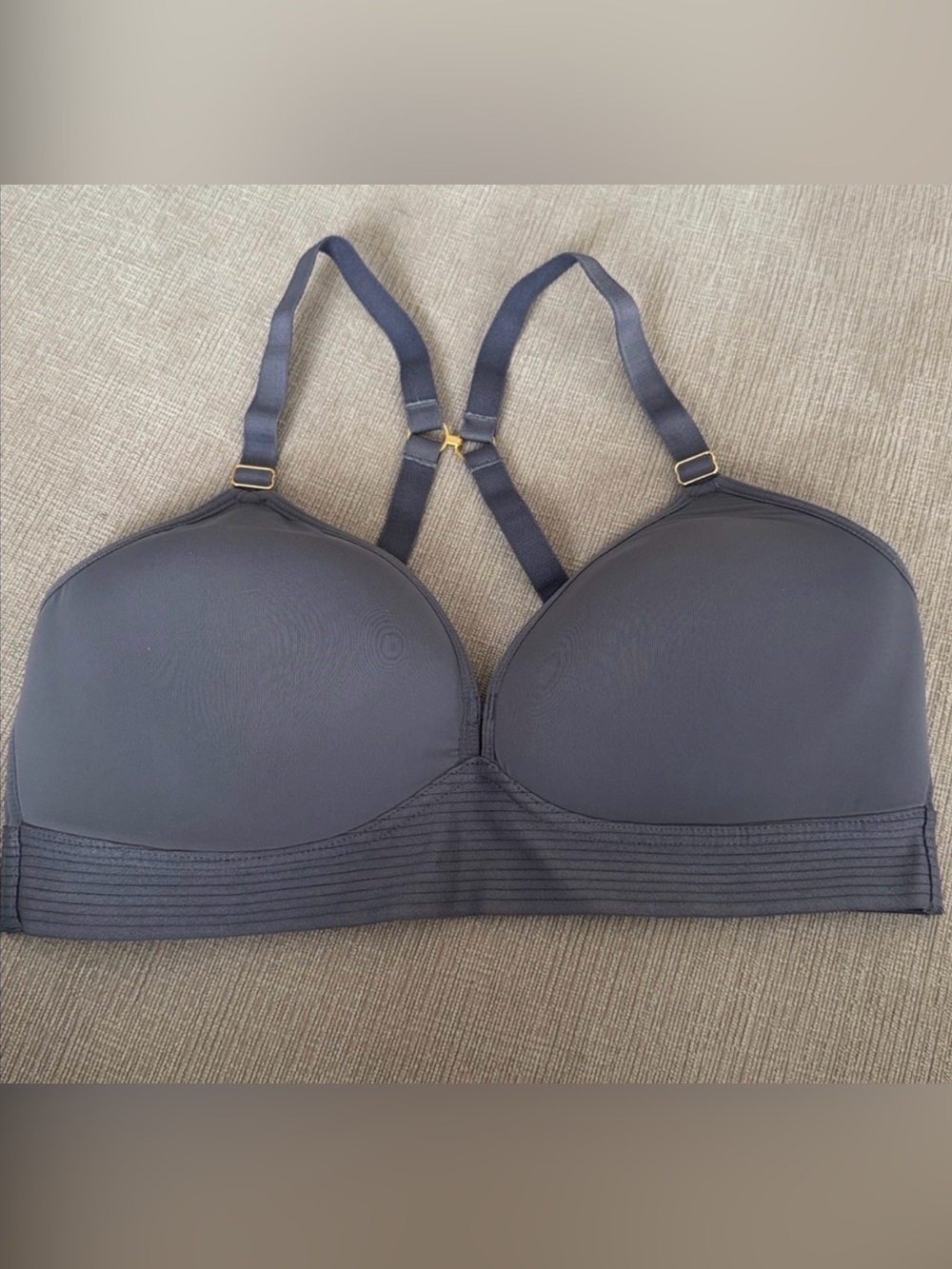 Lively | Warner’s | Nautica 4pc Women's T-Shirt Bra Bundle - 36C - Picture 2 of 9